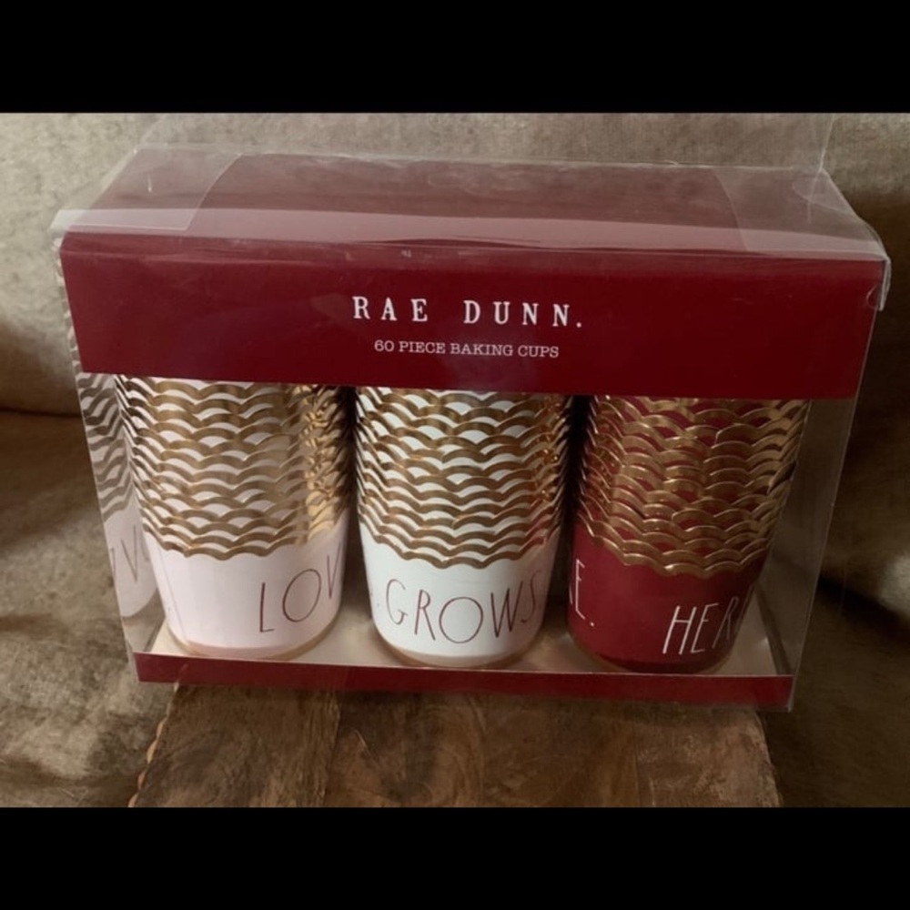 Rae Dunn Love Grows Here Cupcake‎ Liners 60ct VALENTINE
